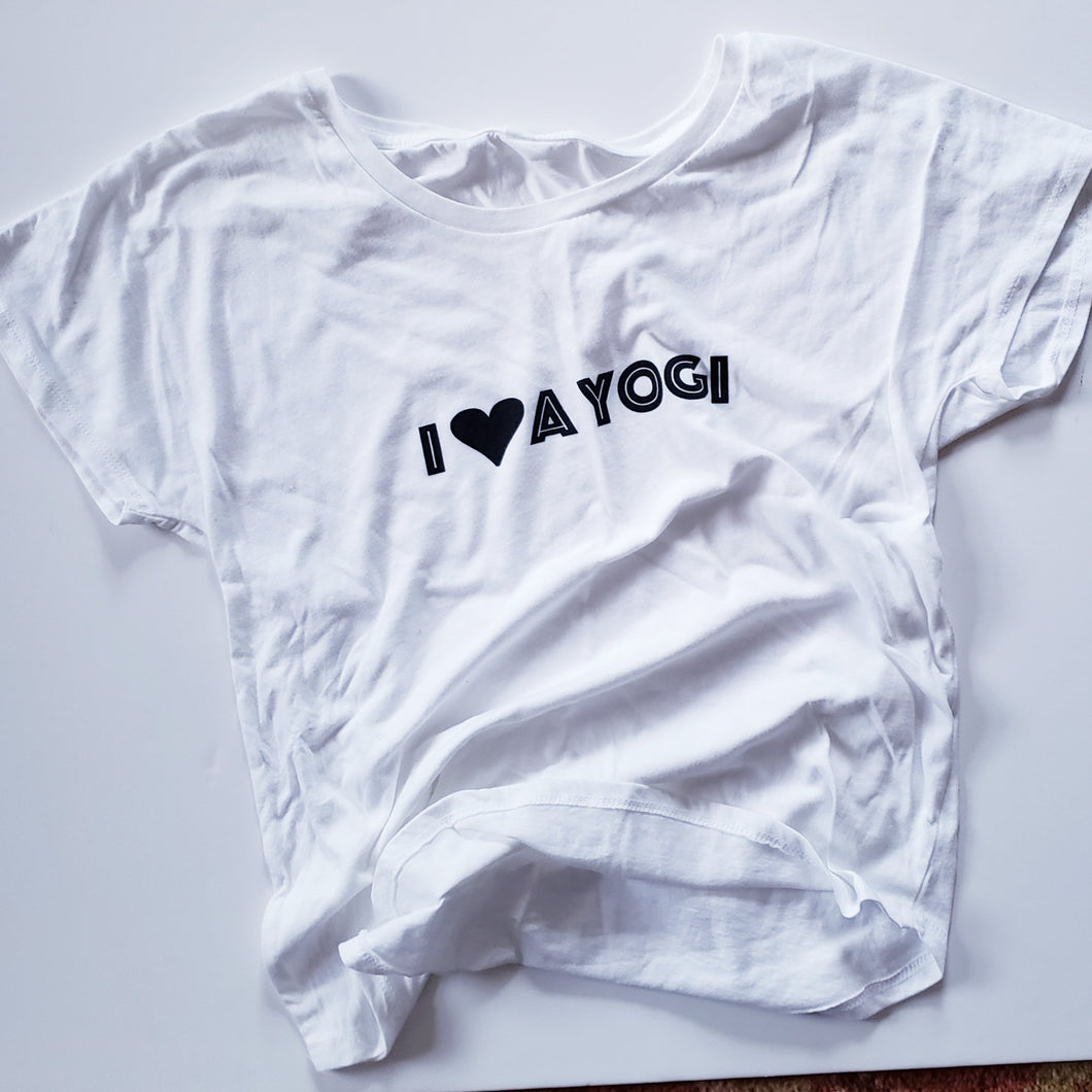 T Shirt I ❤ a Yogi
