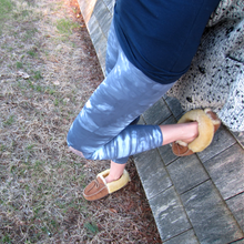 Everywear Activewear Leggings Tied Dye Grey for hot yoga and Pilates