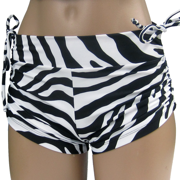 Everywear Activewear String Shorts Zebra Black and White for hot yoga and hot Pilates